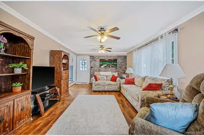 426 N 4th Street, Lindenhurst, NY 11757 - Photo 19