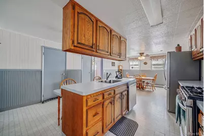 426 N 4th Street, Lindenhurst, NY 11757 - Photo 13