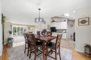 17 Mohawk Pl, Massapequa, NY 11758 - Photo 11