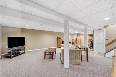 17 Mohawk Place, Massapequa, NY 11758 - Photo 25