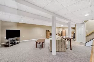 17 Mohawk Pl, Massapequa, NY 11758 - Photo 25