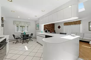 3 King Ave, Melville, NY 11747 - Photo 7