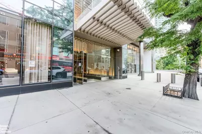 3 Court Square #3908, Long Island City, NY 11101 - Photo 15