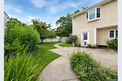 4 Royal Oak Court, Holbrook, NY 11741 - Photo 39