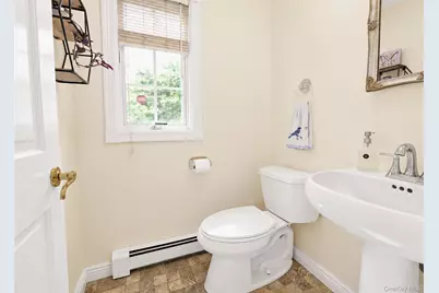 4 Royal Oak Court, Holbrook, NY 11741 - Photo 25