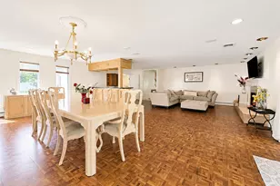 4 Royal Oak Ct, Holbrook, NY 11741 - Photo 11