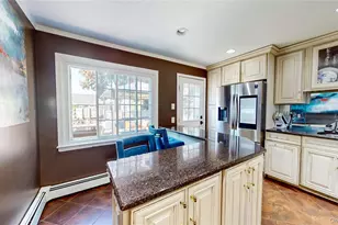 510 11th St, West Babylon, NY 11704 - Photo 7