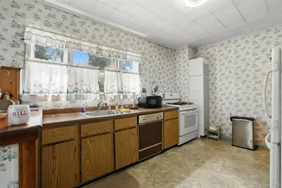 190 Madison Avenue, Oceanside, NY 11572 - Photo 9