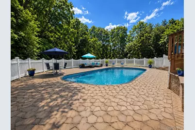 8 Penn Drive, Dix Hills, NY 11746 - Photo 29