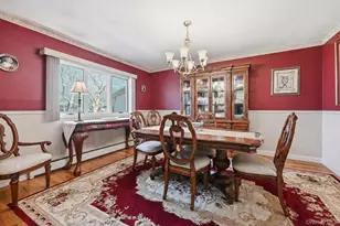 8 Penn Dr, Dix Hills, NY 11746 - Photo 9