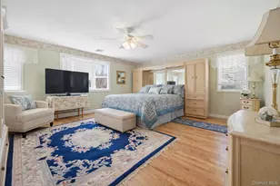8 Penn Dr, Dix Hills, NY 11746 - Photo 19