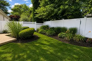 8 Penn Dr, Dix Hills, NY 11746 - Photo 35