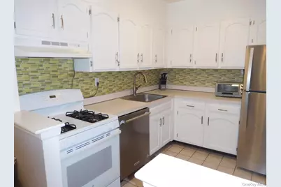 1101 Midland Avenue #333, Bronxville, NY 10708 - Photo 9