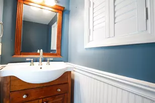 14 Easton St, Lindenhurst, NY 11757 - Photo 9