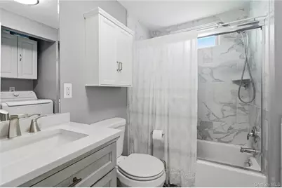35 Village Circle S, Manorville, NY 11949 - Photo 15