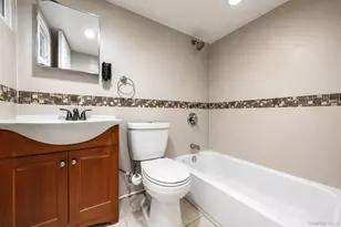 119-27 191st St, Saint Albans, NY 11412 - Photo 23