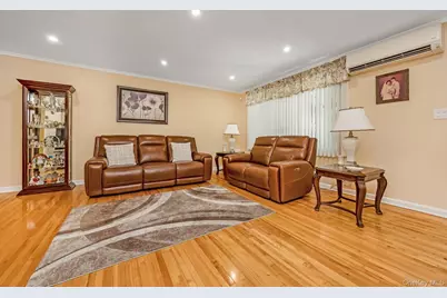 65-19 78th Street, Middle Village, NY 11379 - Photo 5