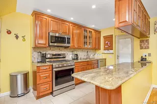 65-19 78th St, Middle Village, NY 11379 - Photo 11