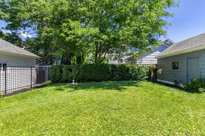 1072 Hunter Avenue, Pelham, NY 10803 - Photo 29
