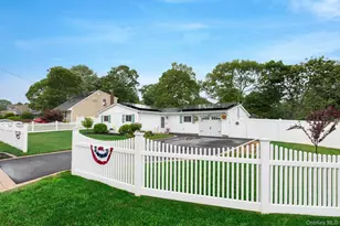 75 Presford Dr, Shirley, NY 11967 - Photo 3