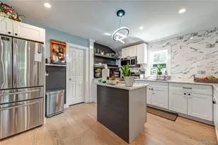 1022 Parkway St, Riverhead, NY 11901 - Photo 11