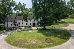 38 Landing Meadow Rd, Smithtown, NY 11787 - Photo 5