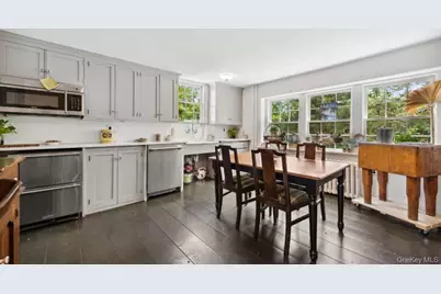 38 Landing Meadow Road, Smithtown, NY 11787 - Photo 13