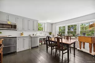 38 Landing Meadow Rd, Smithtown, NY 11787 - Photo 13