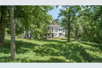 38 Landing Meadow Road, Smithtown, NY 11787 - Photo 37