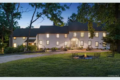 38 Landing Meadow Road, Smithtown, NY 11787 - Photo 3