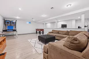 19 Sunset Rd W, Albertson, NY 11507 - Photo 21