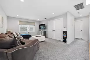 19 Sunset Rd W, Albertson, NY 11507 - Photo 15