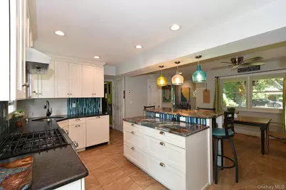 16 Brightview Drive, Rocky Point, NY 11778 - Photo 5
