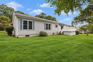 1407 Middle Rd, Calverton, NY 11933 - Photo 17