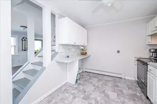 148 Saxton St, Patchogue, NY 11772 - Photo 17