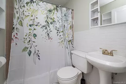 148 Saxton Street, Patchogue, NY 11772 - Photo 25