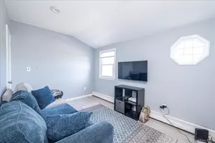 148 Saxton St, Patchogue, NY 11772 - Photo 21
