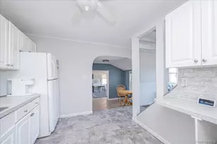 148 Saxton St, Patchogue, NY 11772 - Photo 11
