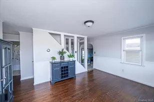 148 Saxton St, Patchogue, NY 11772 - Photo 5