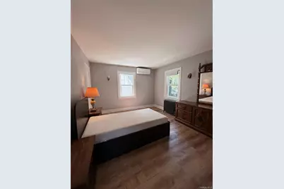 4112 Glenwood Street, Little Neck, NY 11363 - Photo 19