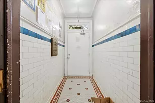 3232 Bronxwood Ave, Bronx, NY 10469 - Photo 5