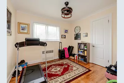 2182 Baylis Avenue, Elmont, NY 11003 - Photo 17