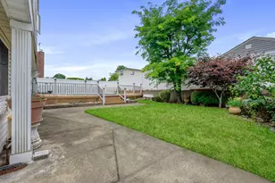 2182 Baylis Ave, Elmont, NY 11003 - Photo 23