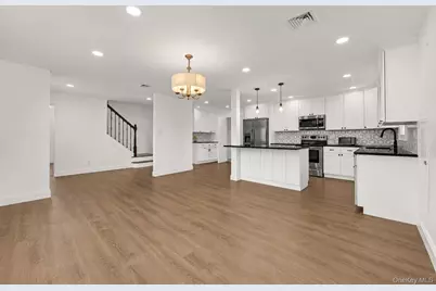 55 Yuma Lane, East Islip, NY 11730 - Photo 5