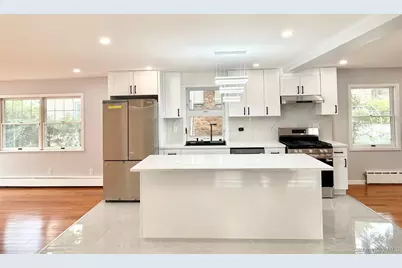 20 Baylis Place, Syosset, NY 11791 - Photo 3