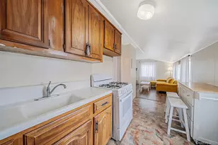 1111 Esther St, Franklin Square, NY 11010 - Photo 17