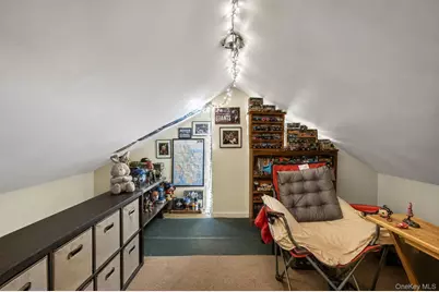 352 W Valley Stream Boulevard, Valley Stream, NY 11580 - Photo 17