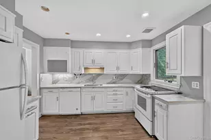 15 Meadowlark Dr, West Nyack, NY 10994 - Photo 7