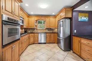 76 Alton Rd, Babylon, NY 11702 - Photo 9