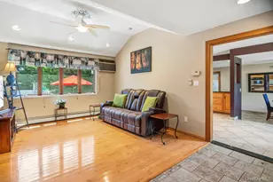 76 Alton Rd, Babylon, NY 11702 - Photo 5